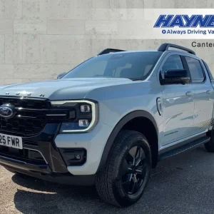 2025 Ford Ranger 2.3 EcoBoost 4WD Plug-in Hybrid - Image 3