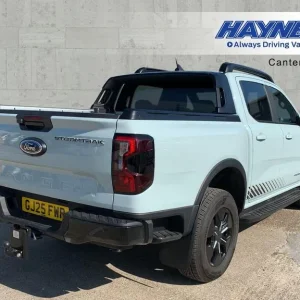 2025 Ford Ranger 2.3 EcoBoost 4WD Plug-in Hybrid - Image 8