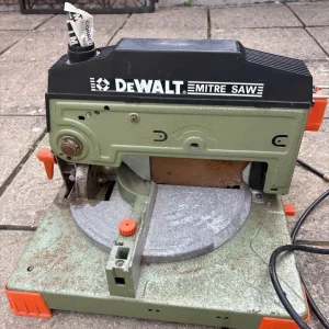 Dewalt mitre saw - Image 2