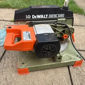 Dewalt mitre saw - Image 3