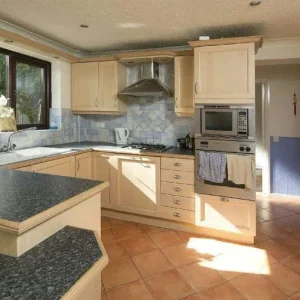 Double and single room to rent - Image 3