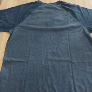 Name brand T shirts - Image 3