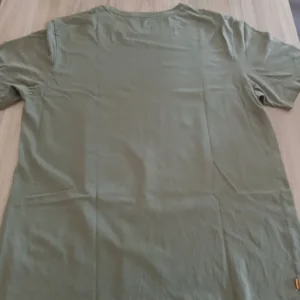 Name brand T shirts - Image 6