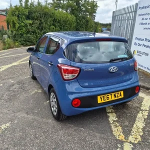 2017 Hyundai i10 S Hatchback Petrol Manual - Image 4