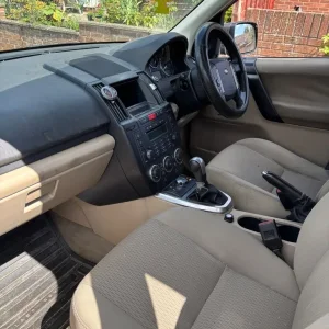 Land Rover Freelander Estate 2011 2.2 TD4 Manual - Image 8