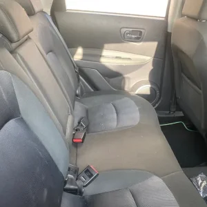 Nissan Qashqi 1.6 Manual 5-door 2013 - Image 8