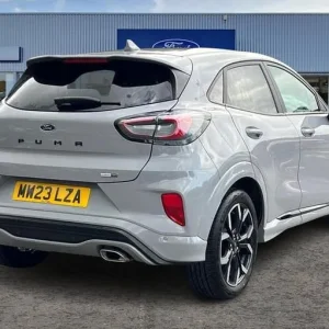 2023 Ford Puma 1.0 EcoBoost Hybrid mHEV 5-door ST-Line with B&O speakers and digital dash - Image 4