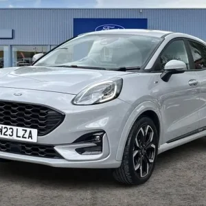 2023 Ford Puma 1.0 EcoBoost Hybrid mHEV 5-door ST-Line with B&O speakers and digital dash - Image 5