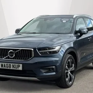 2018 Volvo XC40 2.0 T4 Inscription Pro 5-door AWD Estate - Image 6