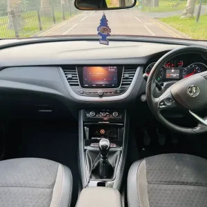 Vauxhall Grandland X Hatchback 2019 Manual 1.2 - Image 7