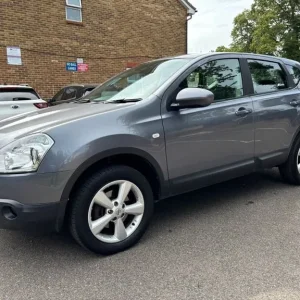 2009 Nissan Qashqai Manual Hatchback - Image 5