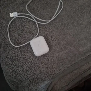 Air Pods 2nd Gen