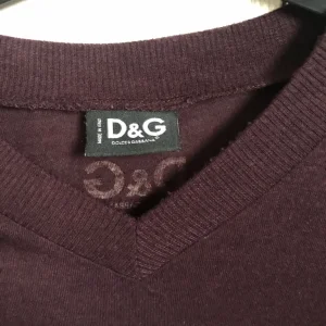 Dolce & Gabbana men’s v-neck long sleeve top - Image 2