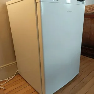 Statesman Under Counter Freezer - Image 2