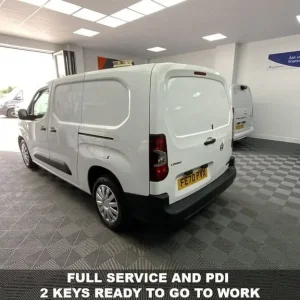 2020 70 VAUXHALL COMBO 1.5 TURBO D EDITION 5 SEAT CREW VAN LWB EURO 6 100BHP DI - Image 4