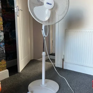 futura fan with remote like new - Image 4