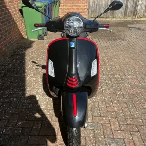 Piaggio VESPA 2023 278cc GTS 300
