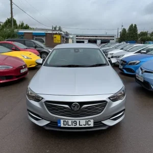 2019 Vauxhall Insignia GRAND SPORT TECH LINE NAV Hatchback Diesel Manual - Image 2