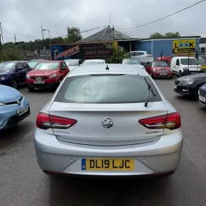 2019 Vauxhall Insignia GRAND SPORT TECH LINE NAV Hatchback Diesel Manual - Image 5