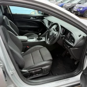 2019 Vauxhall Insignia GRAND SPORT TECH LINE NAV Hatchback Diesel Manual - Image 7