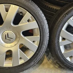 Citroen Genuine 17-inch alloy wheels with 4 tyres - Image 5
