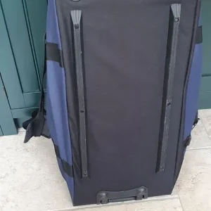 Matching It travel holdalls. Navy blue and black - Image 3