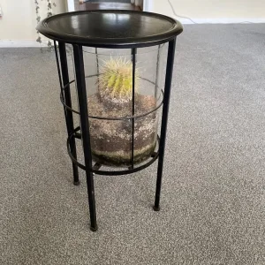 Metal coffee stand with planter - Image 2