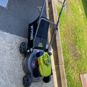 Ryobi petrol lawnmower self-drive - Image 2