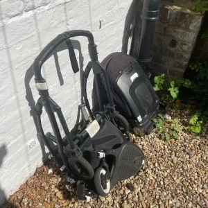 Black Bugaboo Bee 6 with newborn bassinet and 6+ seat