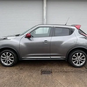 2018 Nissan Juke Tekna Dig-T Hatchback Petrol Manual - Image 4
