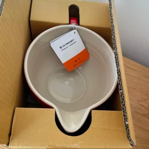 Le Creuset 2L mixing bowl jug - Image 5