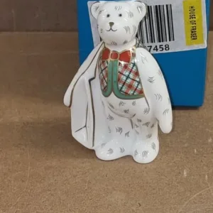 Royal Crown Derby Christmas 2012 Shopper Bear Paperweight