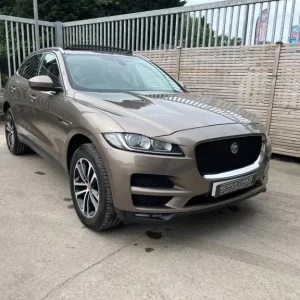 2016 Jaguar F-Pace 2.0 D180 Prestige SUV 5-door Diesel AWD - Image 5
