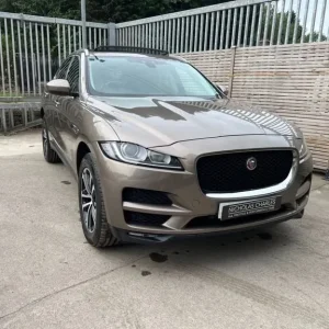 2016 Jaguar F-Pace 2.0 D180 Prestige SUV 5-door Diesel AWD - Image 6