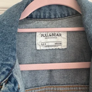 Women’s denim jacket - Size small - Pull & Bear - Image 4