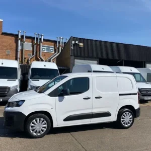 2020 Peugeot Partner 1.5 Blue HDI Professional L1 SWB 100bhp - Image 4
