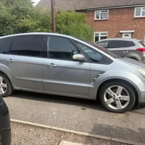 Ford S-Max MPV 2009 manual 1997cc 5-door - Image 2