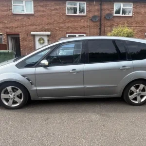 Ford S-Max MPV 2009 manual 1997cc 5-door - Image 5