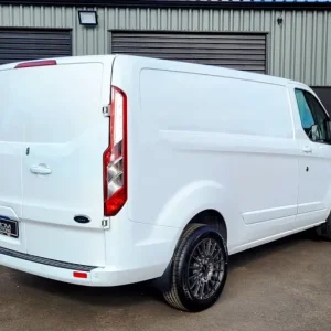 2022 Ford Transit Custom Limited SWB - Image 8