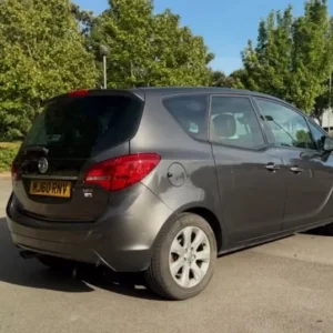 2010 Vauxhall Meriva SE CDTI Auto MPV - Image 6