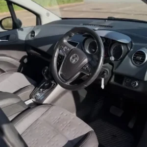 2010 Vauxhall Meriva SE CDTI Auto MPV - Image 7