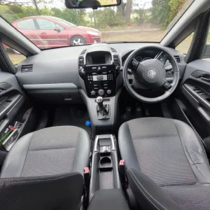Vauxhall Zafira MPV 2008 manual 5-door - Image 5