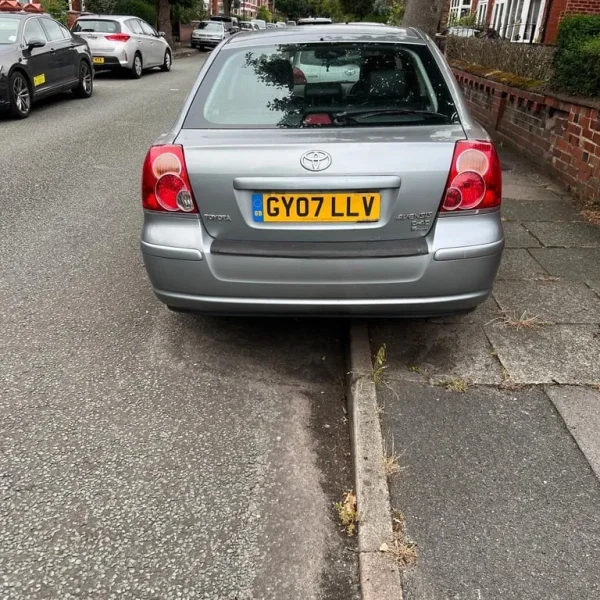 Toyota Avensis Hatchback 2007 Manual 5-door