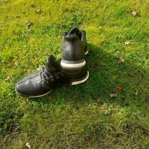 Men's Adidas golf shoes size 10 - Image 3