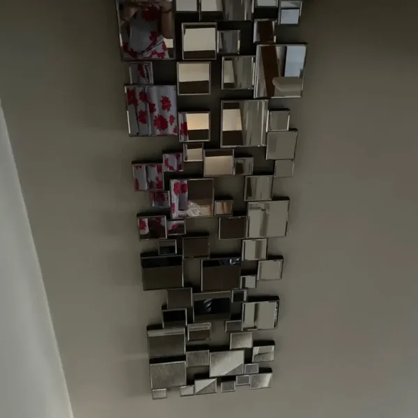 Wall mirror