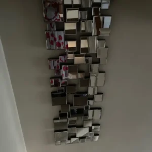 Wall mirror
