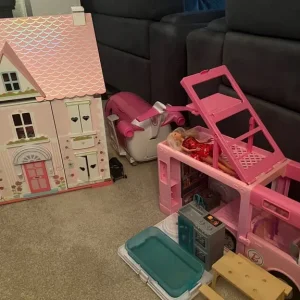 Barbie bundle and doll house - Image 2