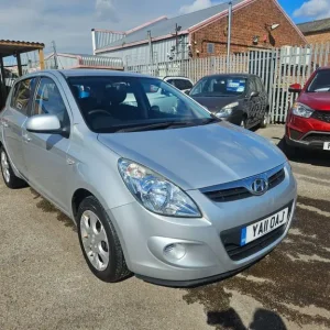 2011 Hyundai i20 1.2 Comfort Silver - Image 3