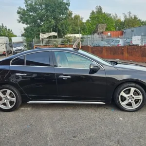2011 Volvo S60 1.6 T4 SE Lux Nav DRIVe Powershift Euro 5 (s/s) 5dr Saloon Petrol Automatic - Image 4
