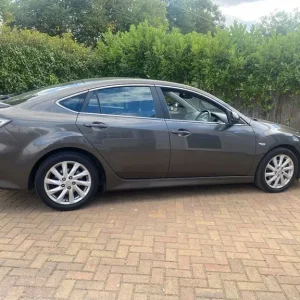 2010 Mazda 6 Hatchback Manual 5-door - Image 2